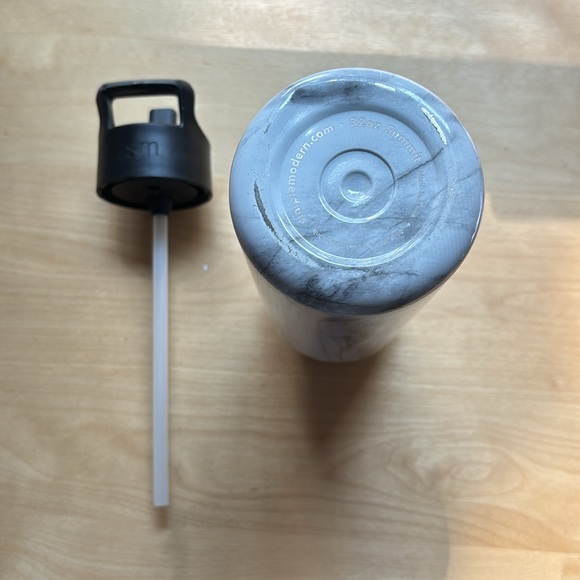 Simple Modern 32 oz. Stainless Steel Summit Tumbler and Boot - Picture 4 of 6